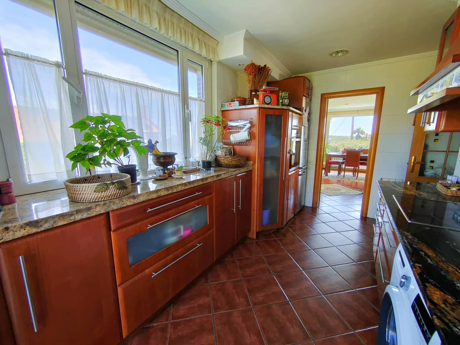 5 bedroom Villa for sale in Liencres with garage - € 950,000 (Ref: 8392316)