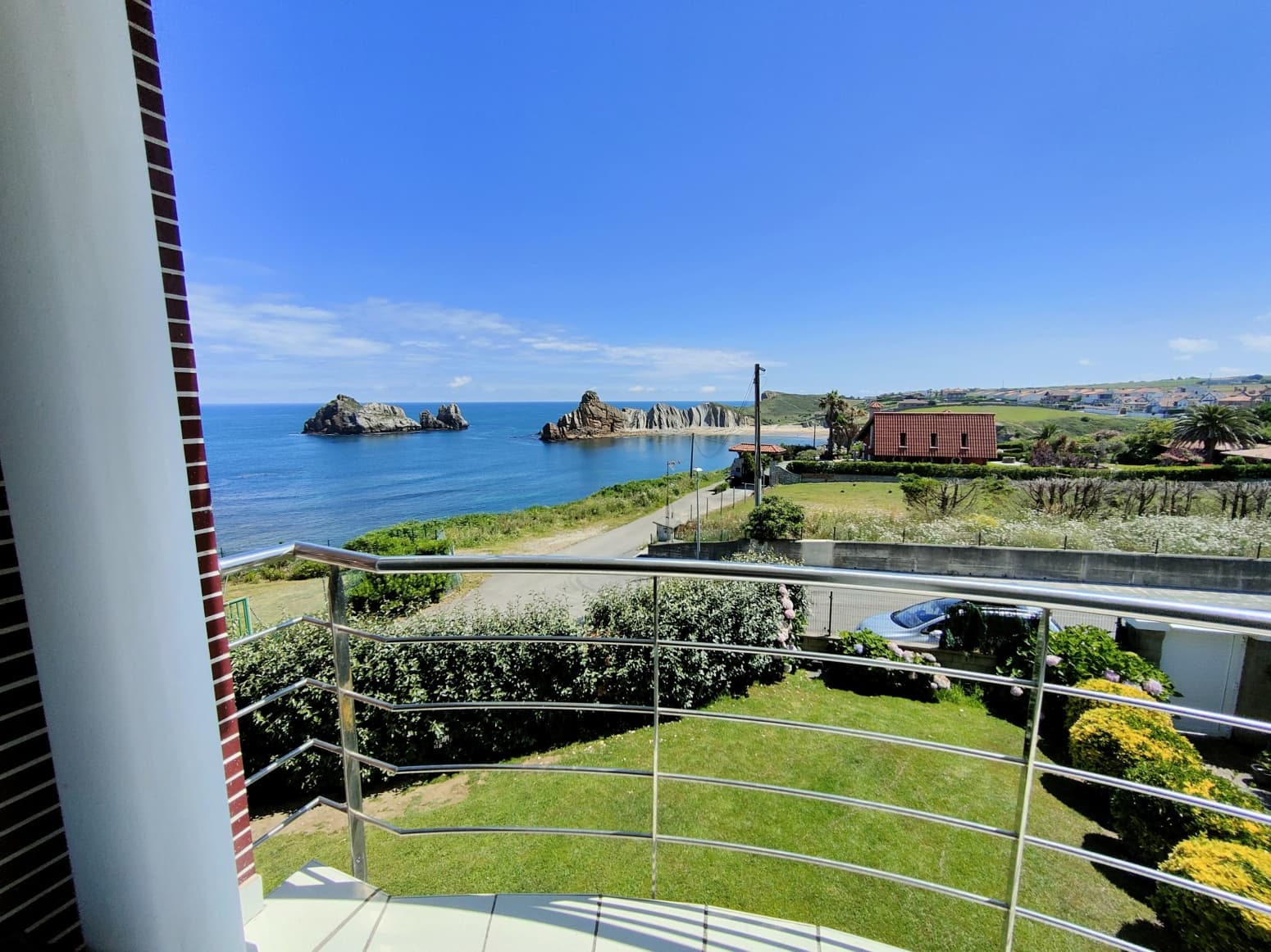 5 bedroom Villa for sale in Liencres with garage - € 950,000 (Ref: 8392316)