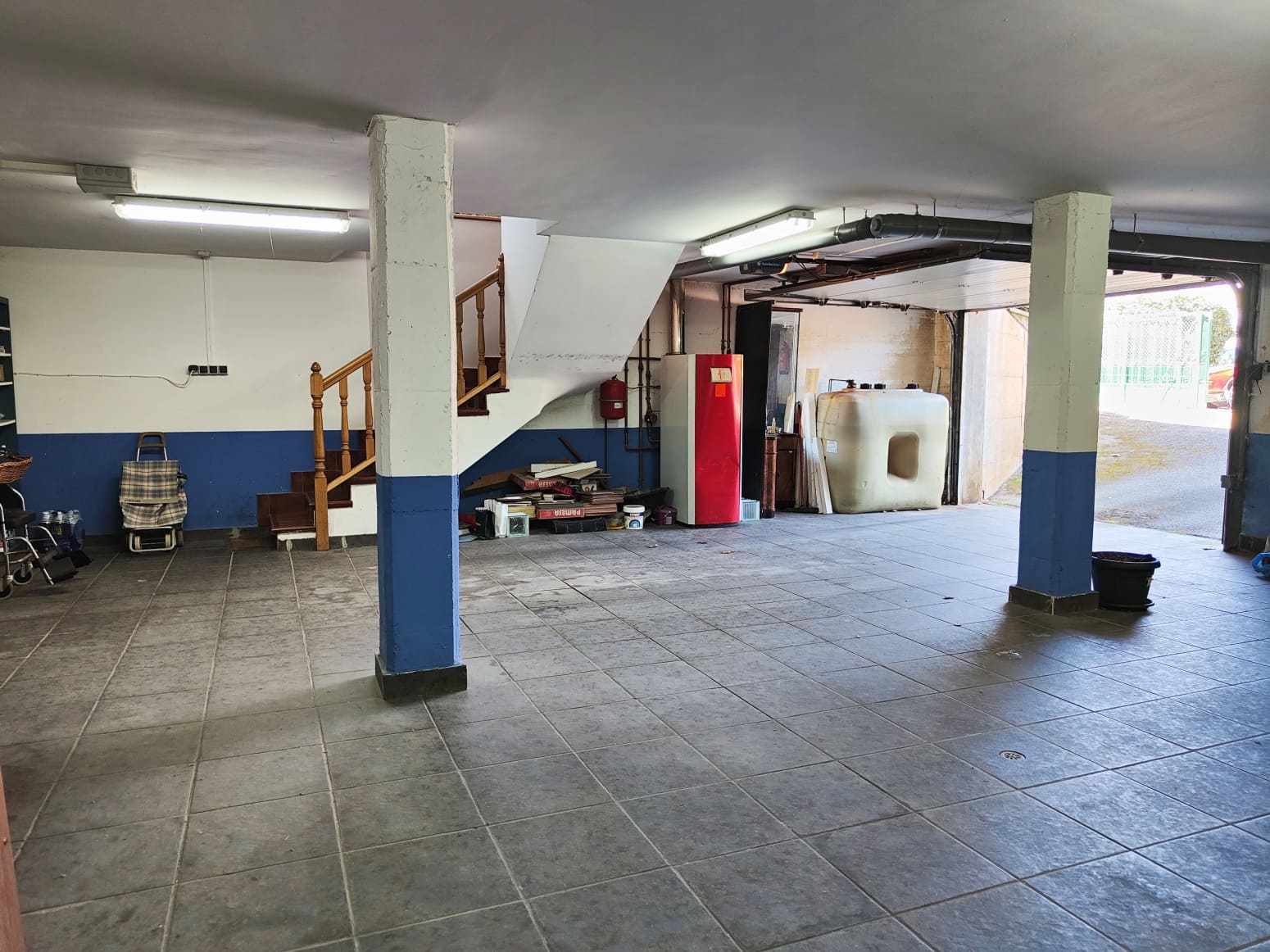 5 bedroom Villa for sale in Liencres with garage - € 950,000 (Ref: 8392316)