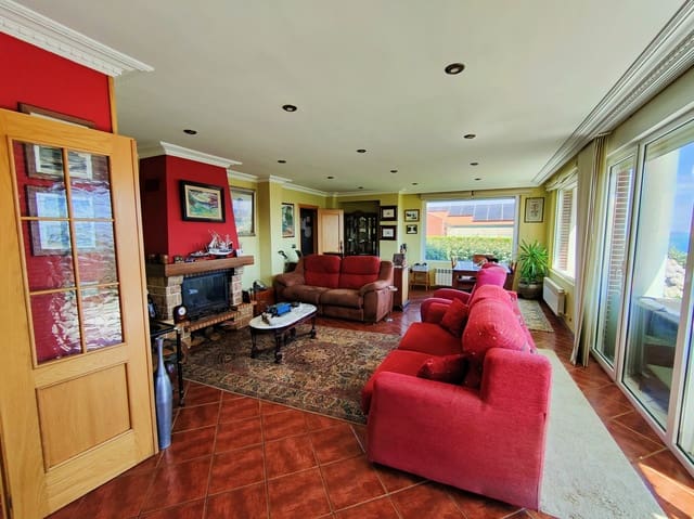 5 slaapkamer Villa te koop in Liencres, Piélagos met garage - € 950.000 (Ref: 8392316)