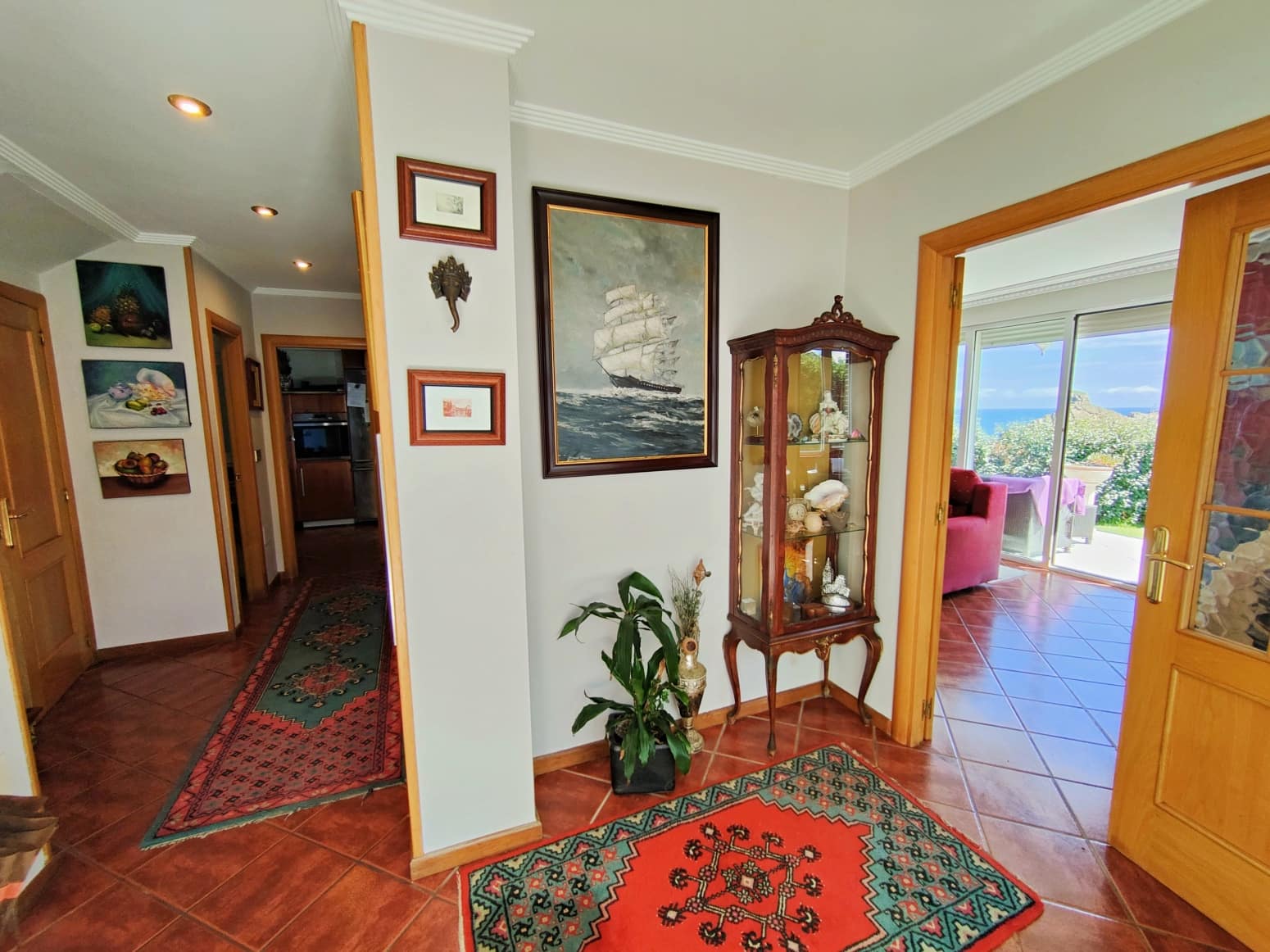 5 bedroom Villa for sale in Liencres with garage - € 950,000 (Ref: 8392316)