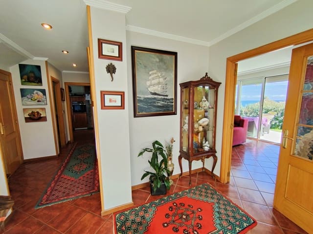 5 slaapkamer Villa te koop in Liencres, Piélagos met garage - € 950.000 (Ref: 8392316)