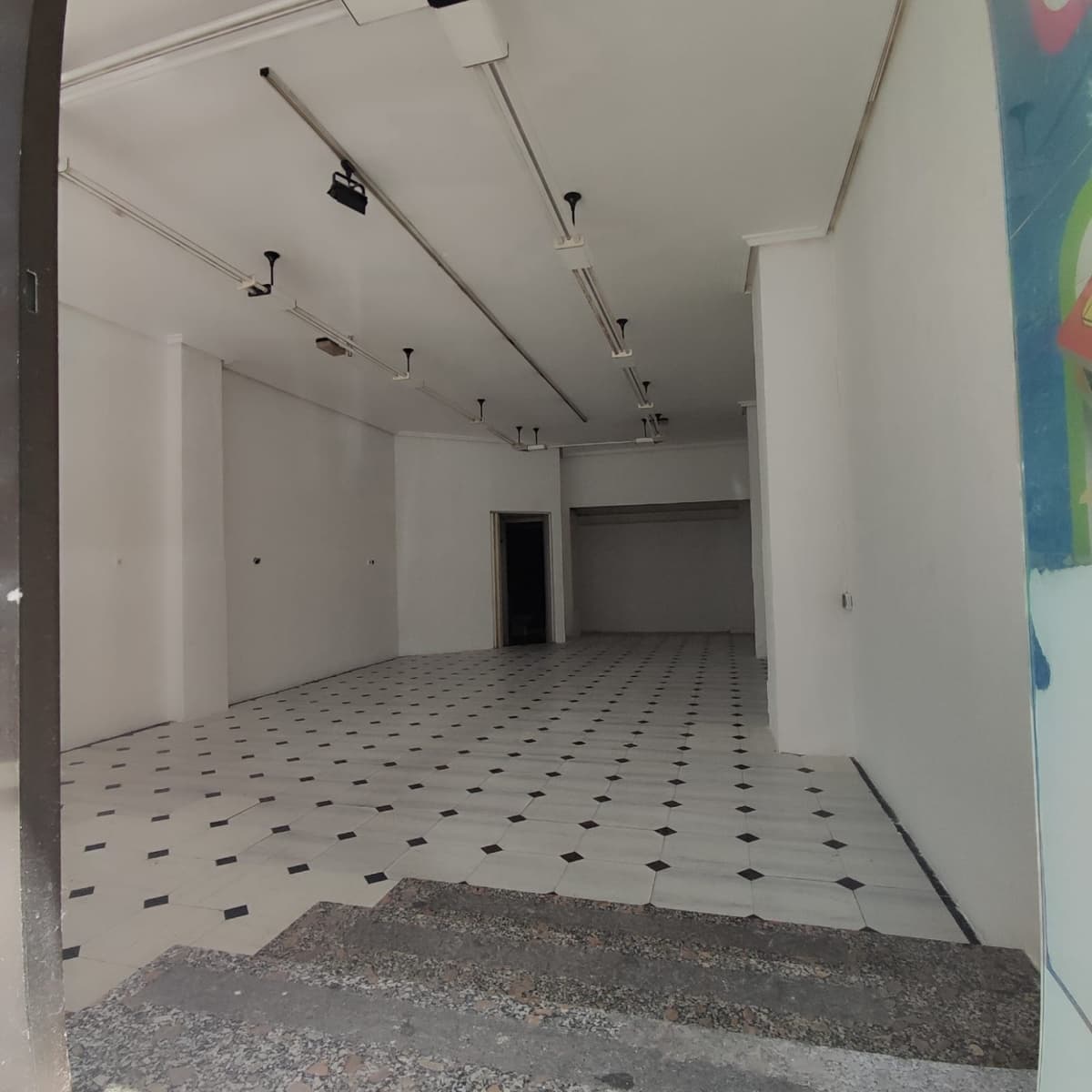 Erhverv til leje i Santander - € 800 (Ref: 8440315)