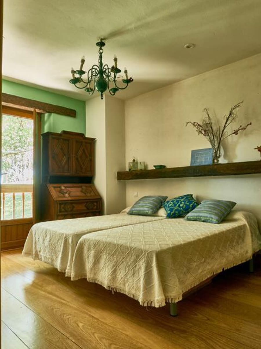 6 soveværelse Erhverv til salg i Penagos med garage - € 895.000 (Ref: 8461587)