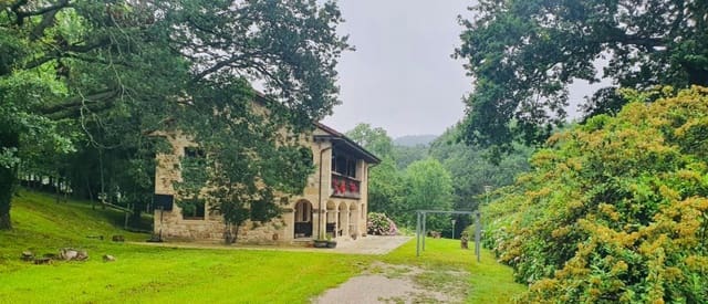 6 quarto Comercial para venda em Penagos com garagem - 895 000 € (Ref: 8461587)