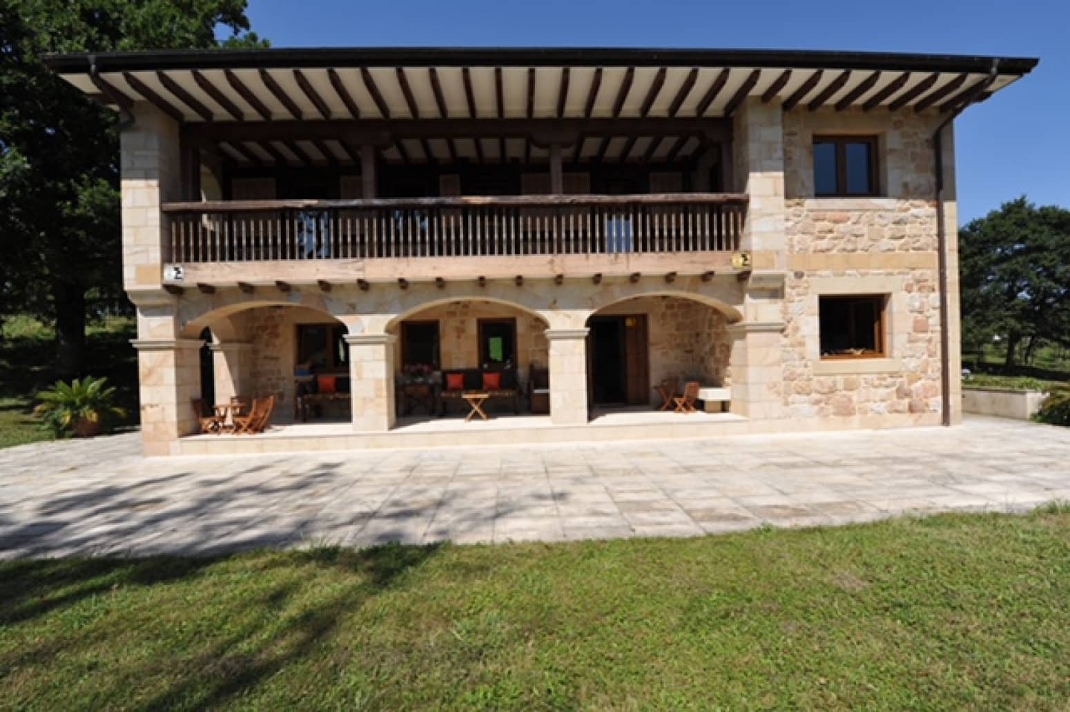 6 soveværelse Erhverv til salg i Penagos med garage - € 895.000 (Ref: 8461587)