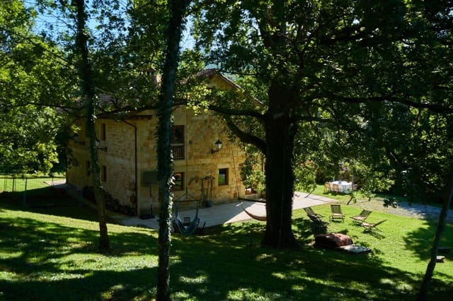 6 quarto Comercial para venda em Penagos com garagem - 895 000 € (Ref: 8461587)