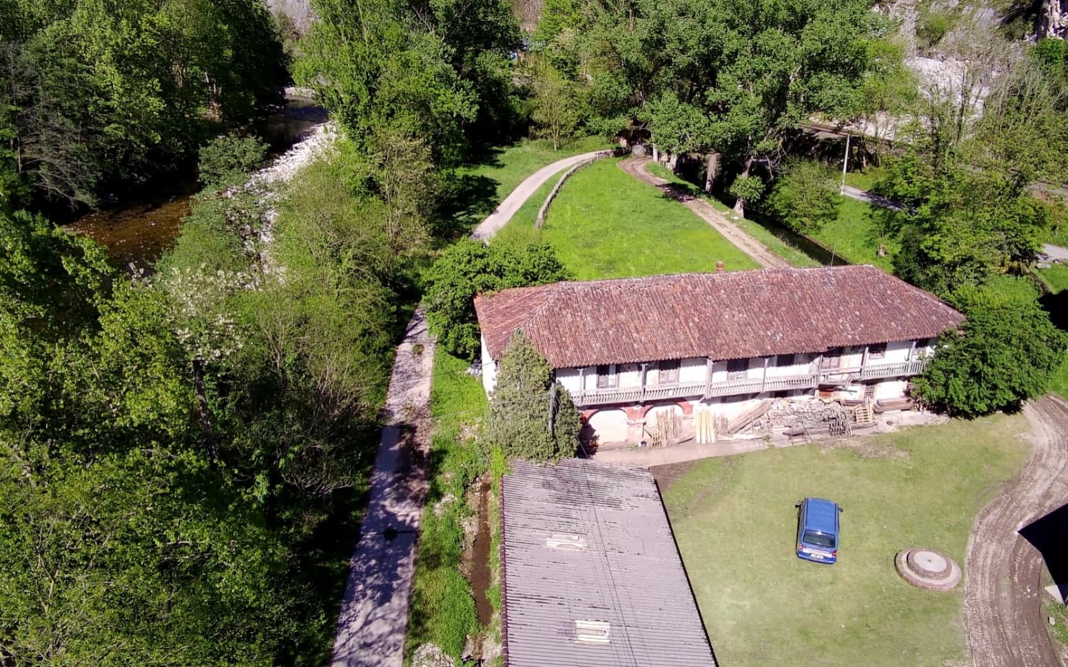 15 soveværelse Villa til salg i San Felices de Buelna - € 175.000 (Ref: 8556613)