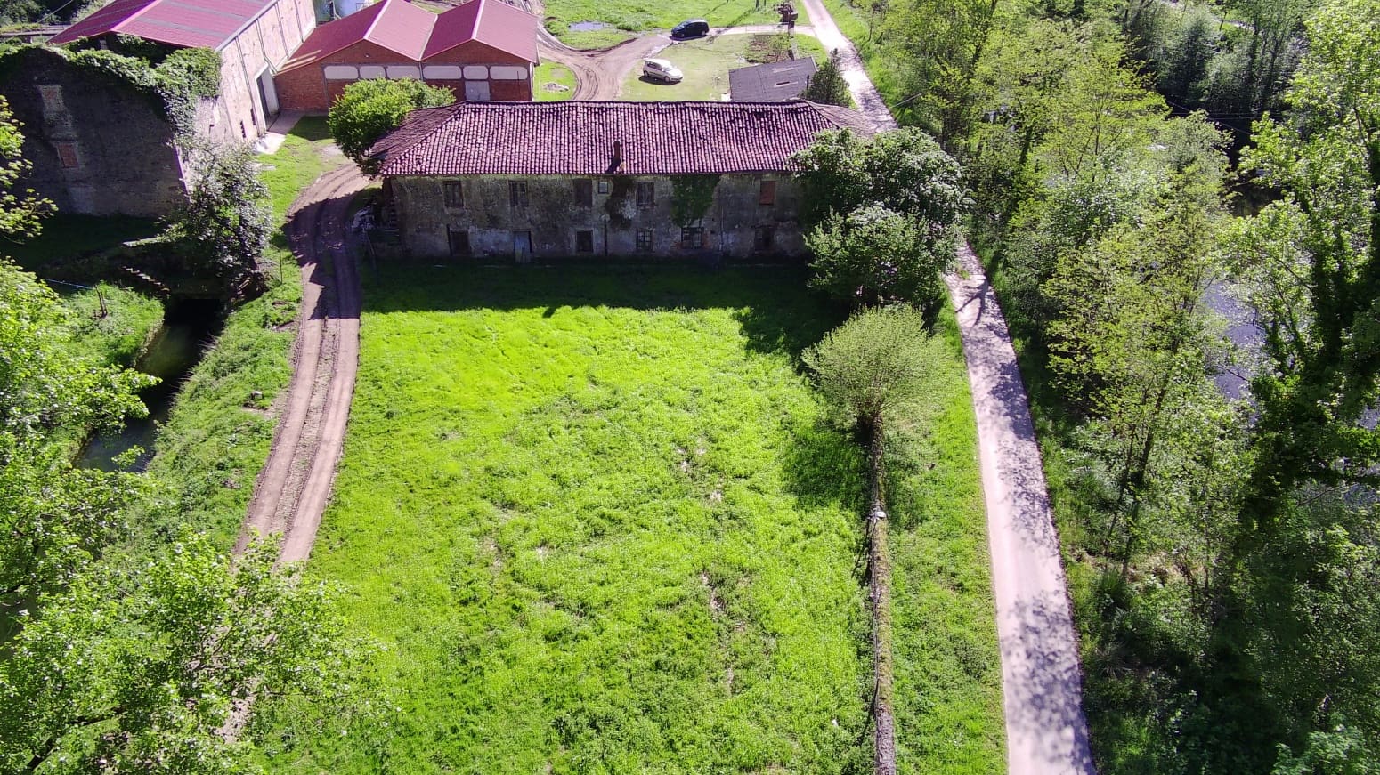 15 soveværelse Villa til salg i San Felices de Buelna - € 175.000 (Ref: 8556613)