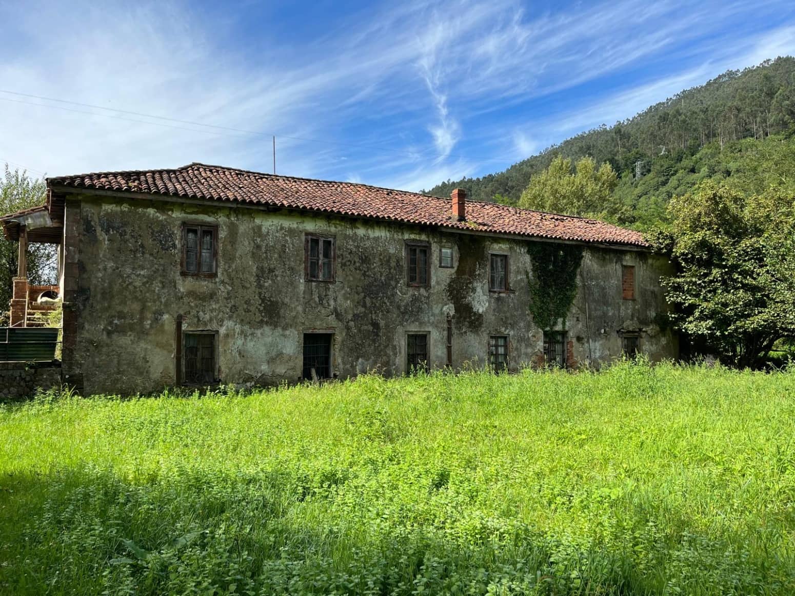 15 soveværelse Villa til salg i San Felices de Buelna - € 175.000 (Ref: 8556613)