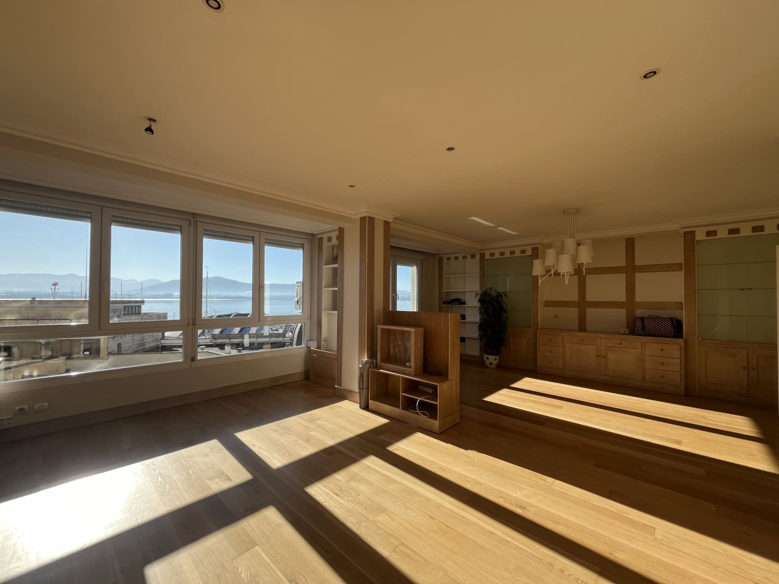 4 bedroom Flat for sale in Santander - € 895,000 (Ref: 8757511)