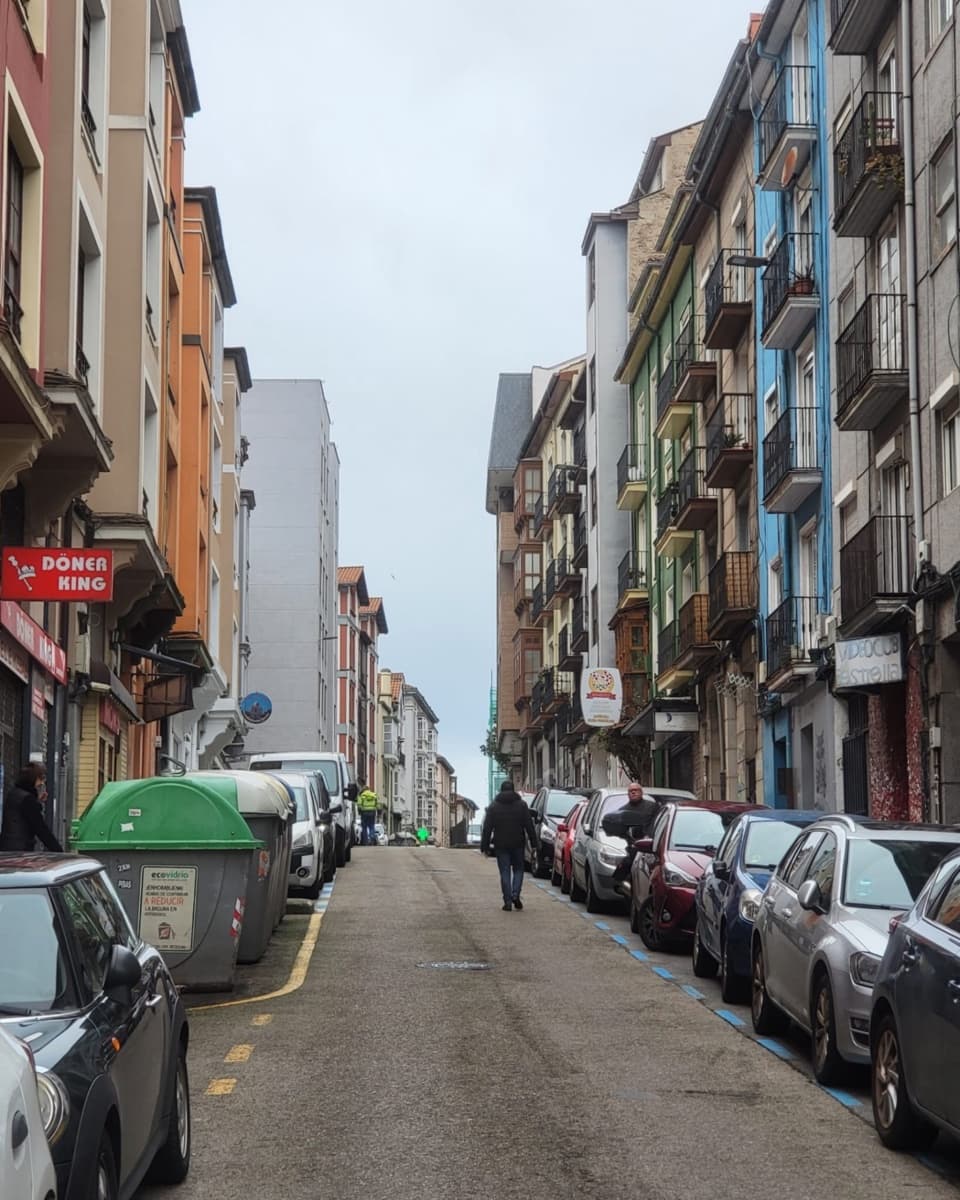 Erhverv til leje i Santander - € 1.300 (Ref: 8776096)