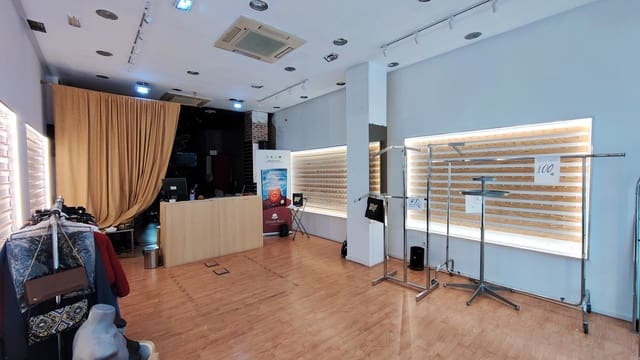 Comercial para venda em Santander - 280 000 € (Ref: 8851422)