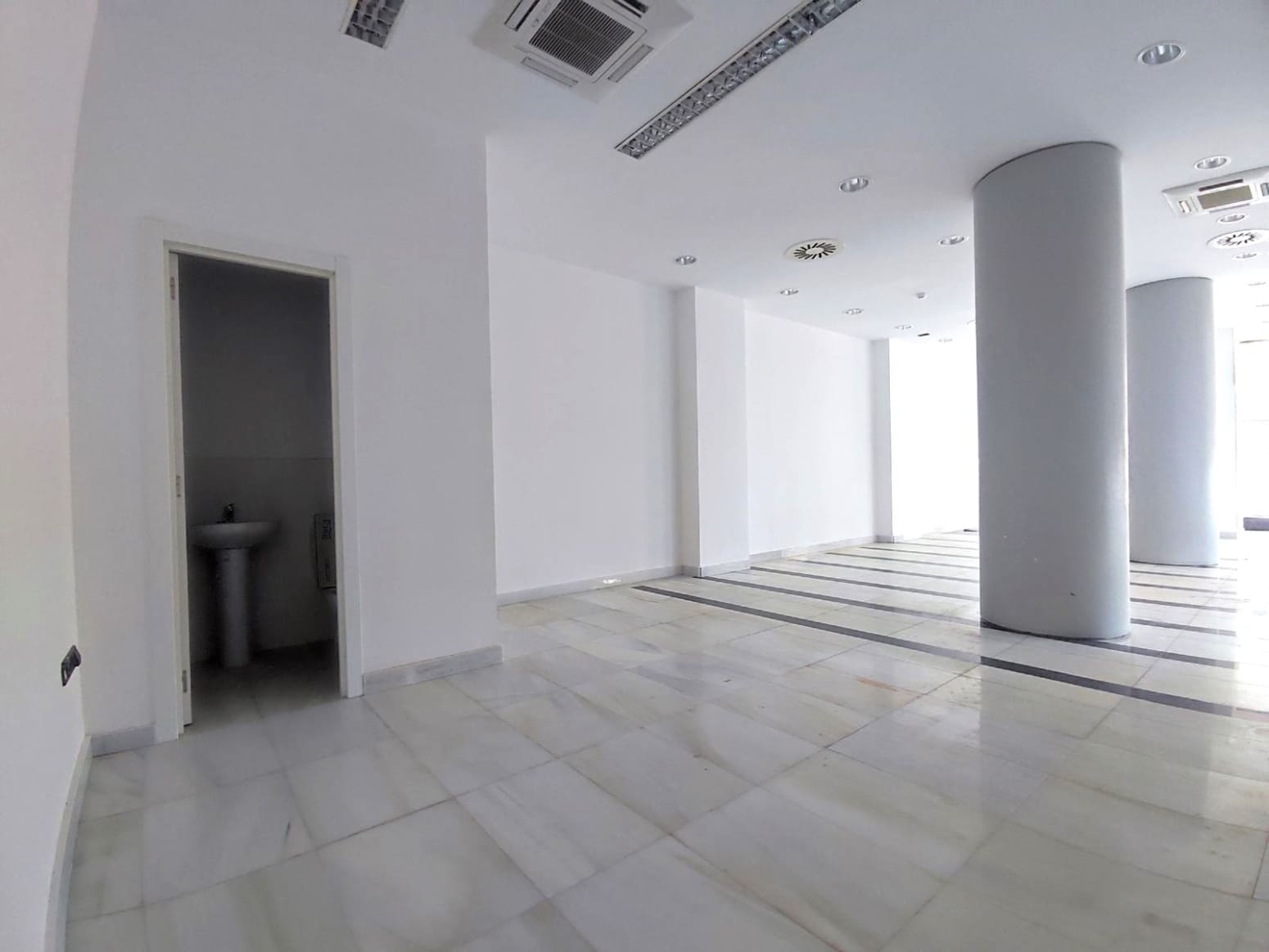 Komercyjne na sprzedaż w Santander - 139 900 € (Ref: 8859540)