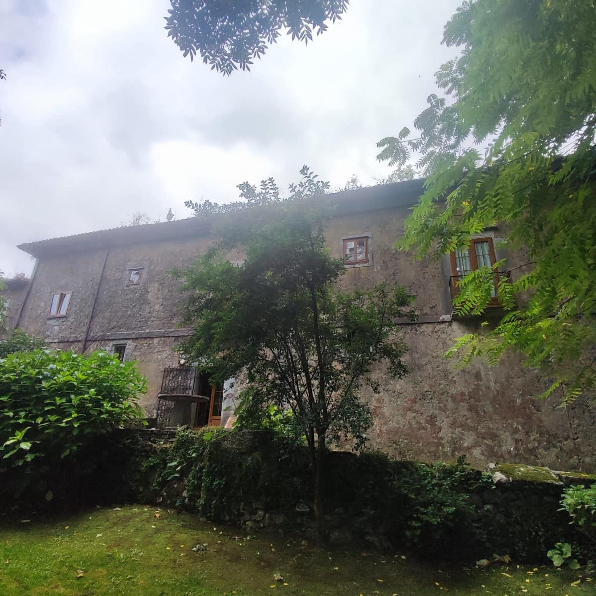 7 bedroom Villa for sale in Ruesga with garage - € 360,000 (Ref: 8896482)