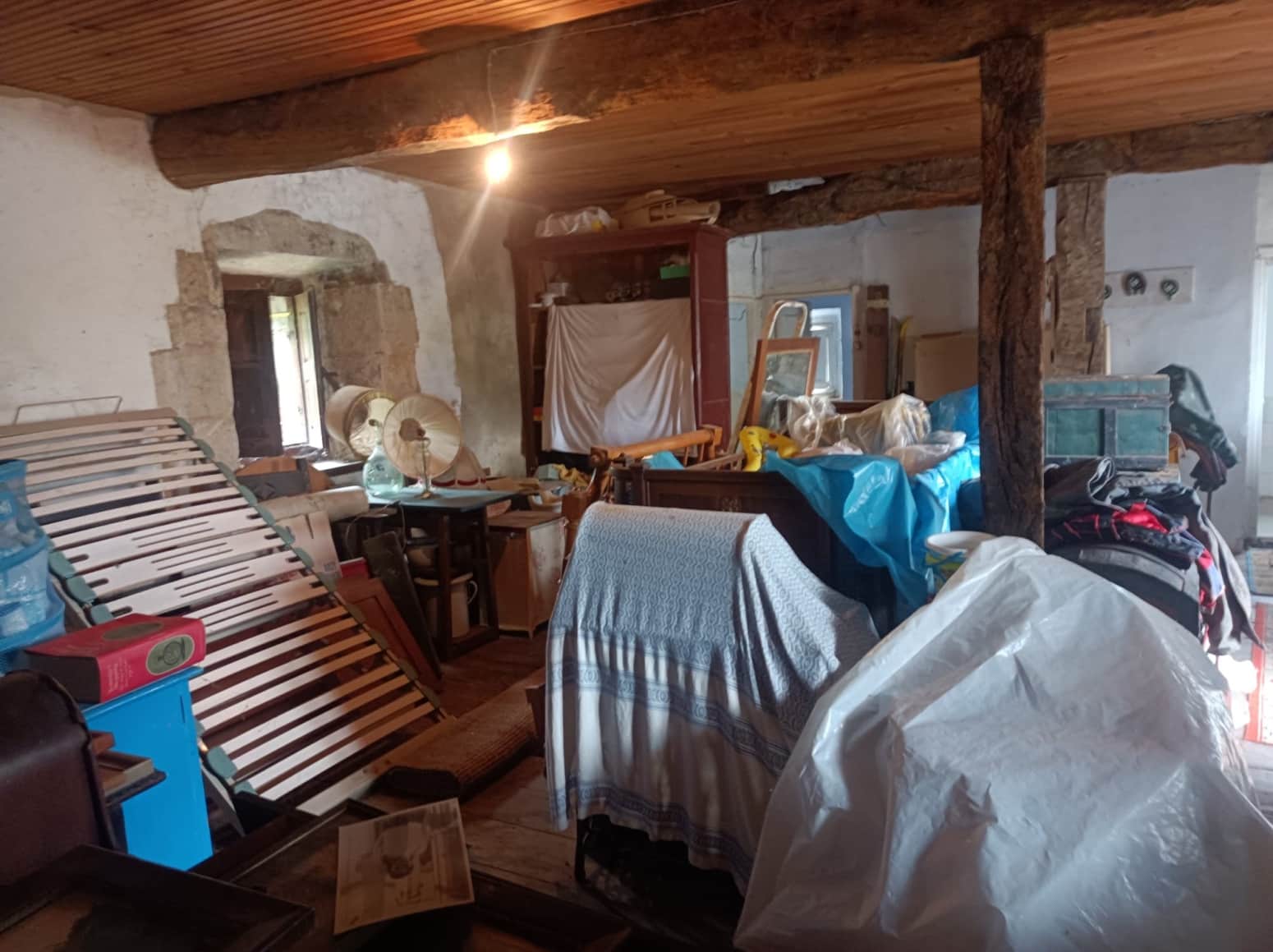 7 bedroom Villa for sale in Ruesga with garage - € 360,000 (Ref: 8896482)