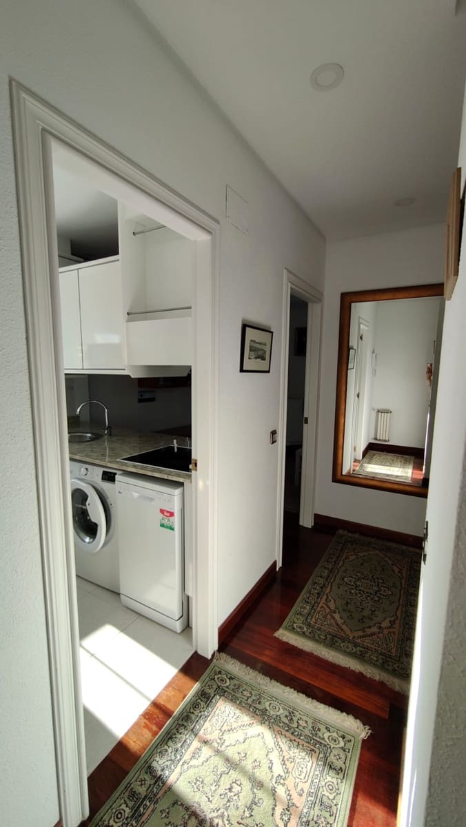 1 soveværelse Lejlighed til leje i Santander - € 800 (Ref: 8948599)