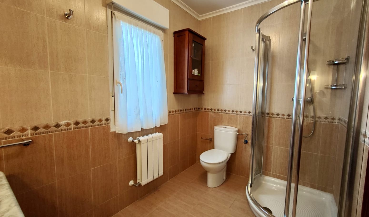 6 bedroom Villa for sale in Barcena de Cicero - € 440,000 (Ref: 9007758)