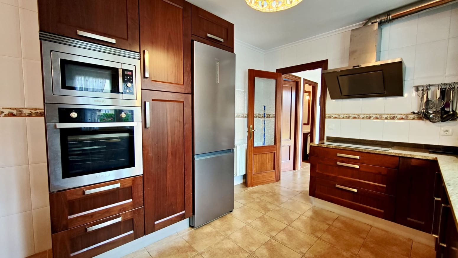 6 bedroom Villa for sale in Barcena de Cicero - € 440,000 (Ref: 9007758)