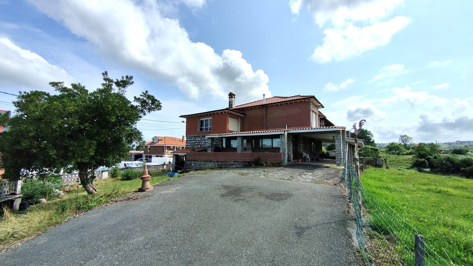 5 soveværelse Villa til salg i Polanco med garage - € 410.000 (Ref: 9124822)