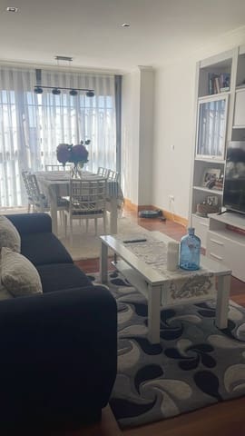 3 sypialnia Mieszkanie do wynajęcia w Santander z basenem garażem - 1 200 € (Ref: 9159300)