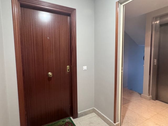 2 soveværelse Lejlighed til salg i Santander med garage - € 380.000 (Ref: 9162103)