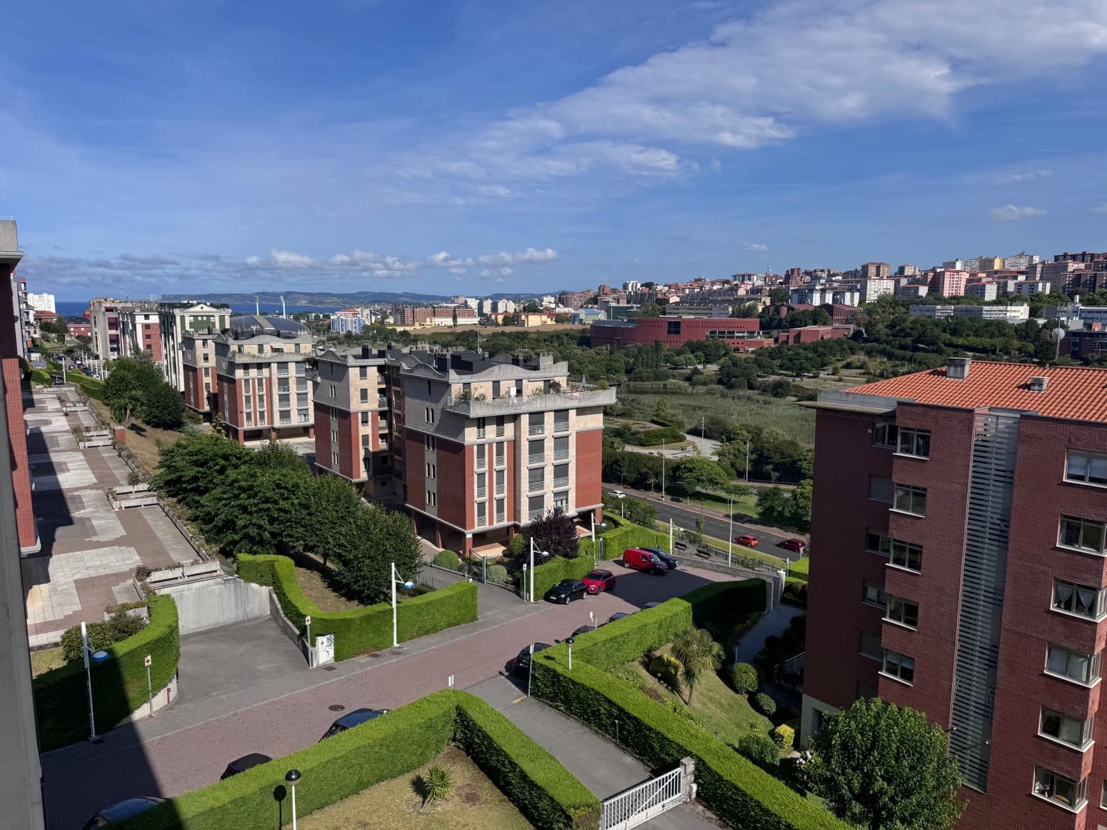 2 soveværelse Lejlighed til salg i Santander med garage - € 380.000 (Ref: 9162103)