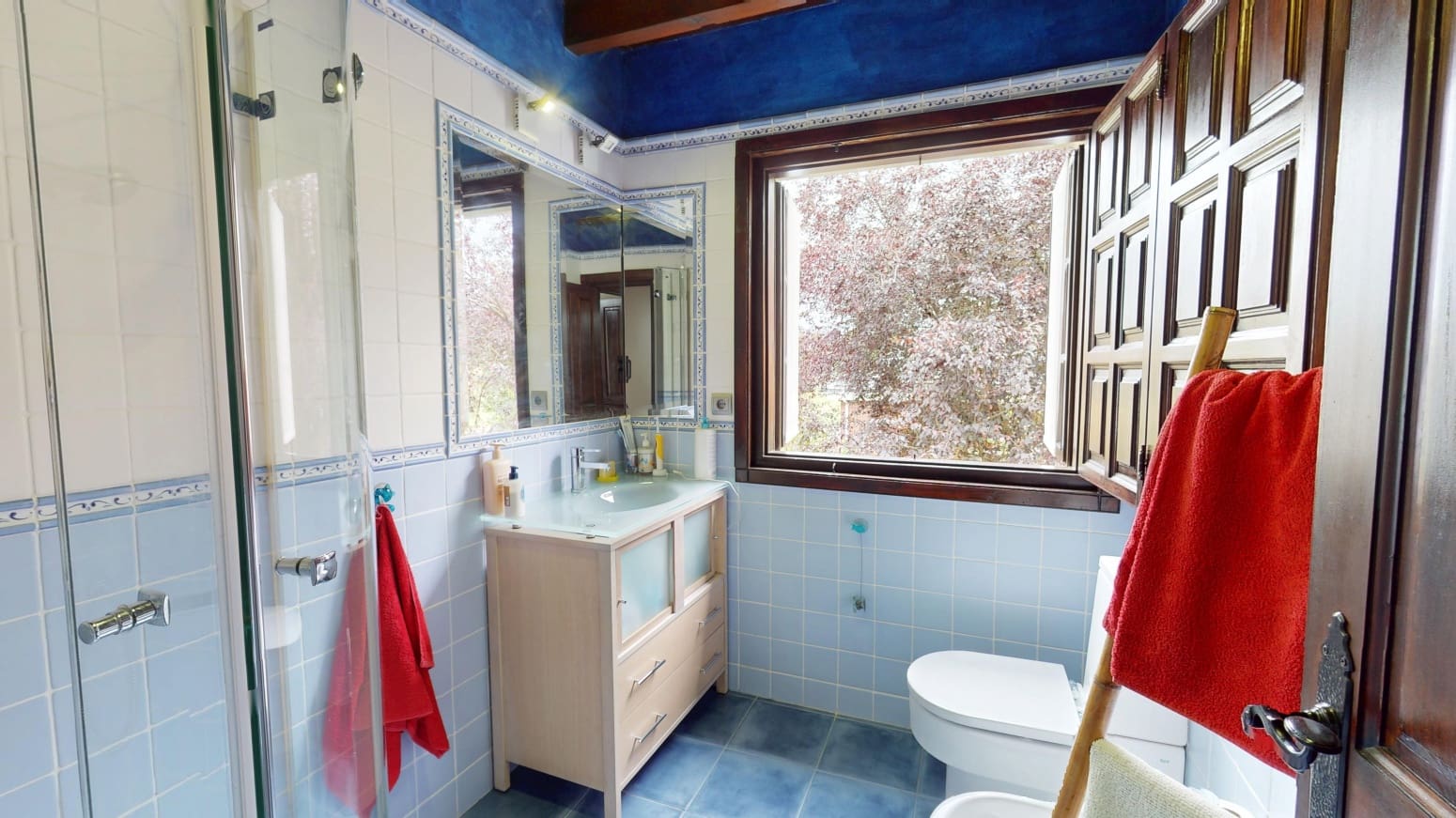 4 soveværelse Villa til salg i Parbayon med garage - € 505.000 (Ref: 9162105)