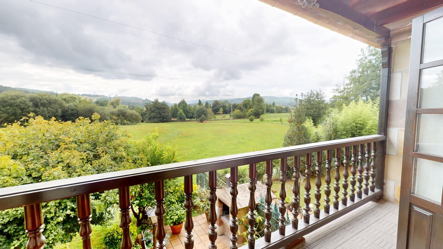 4 soveværelse Villa til salg i Parbayon med garage - € 505.000 (Ref: 9162105)