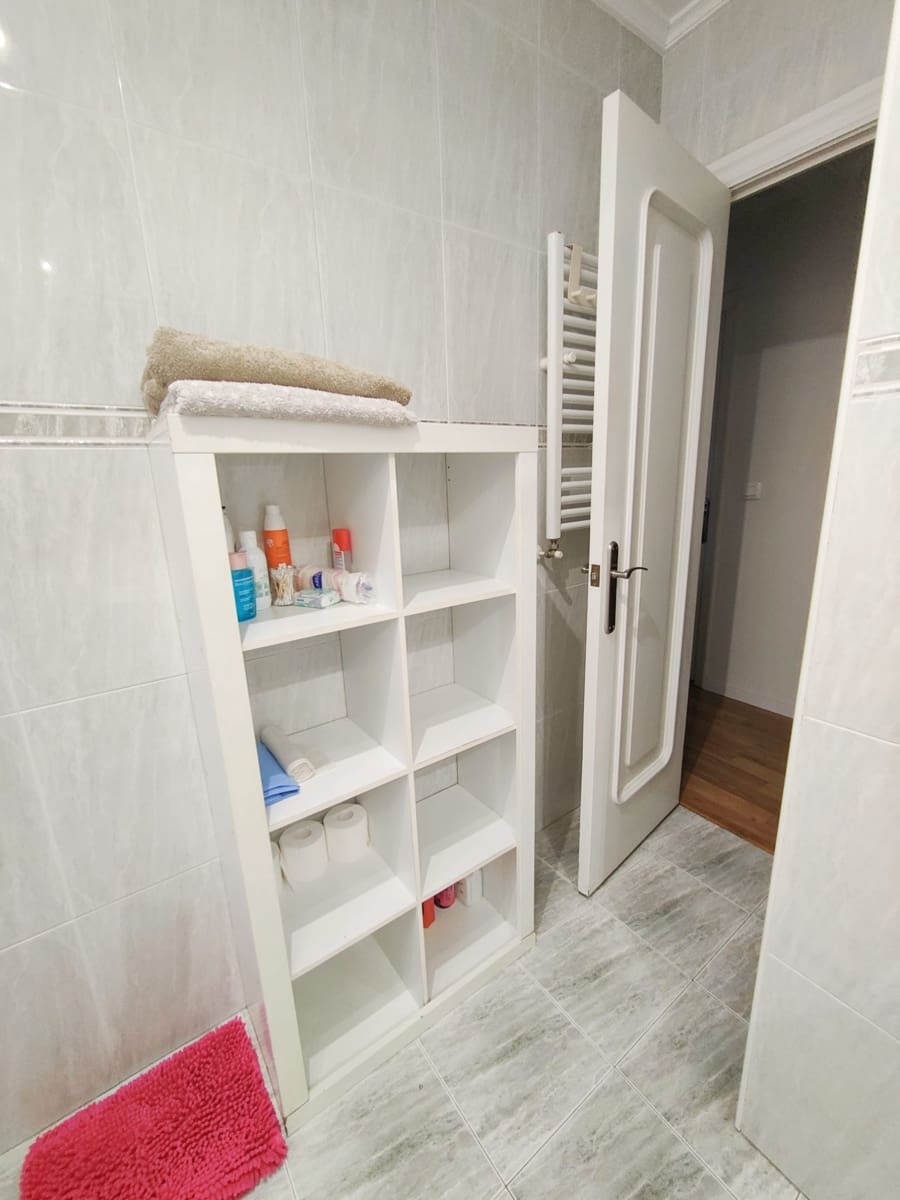 2 soveværelse Lejlighed til leje i Santander - € 750 (Ref: 9214899)