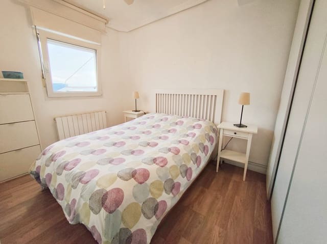 2 bedroom Flat for rent in Santander - € 750 (Ref: 9214899)