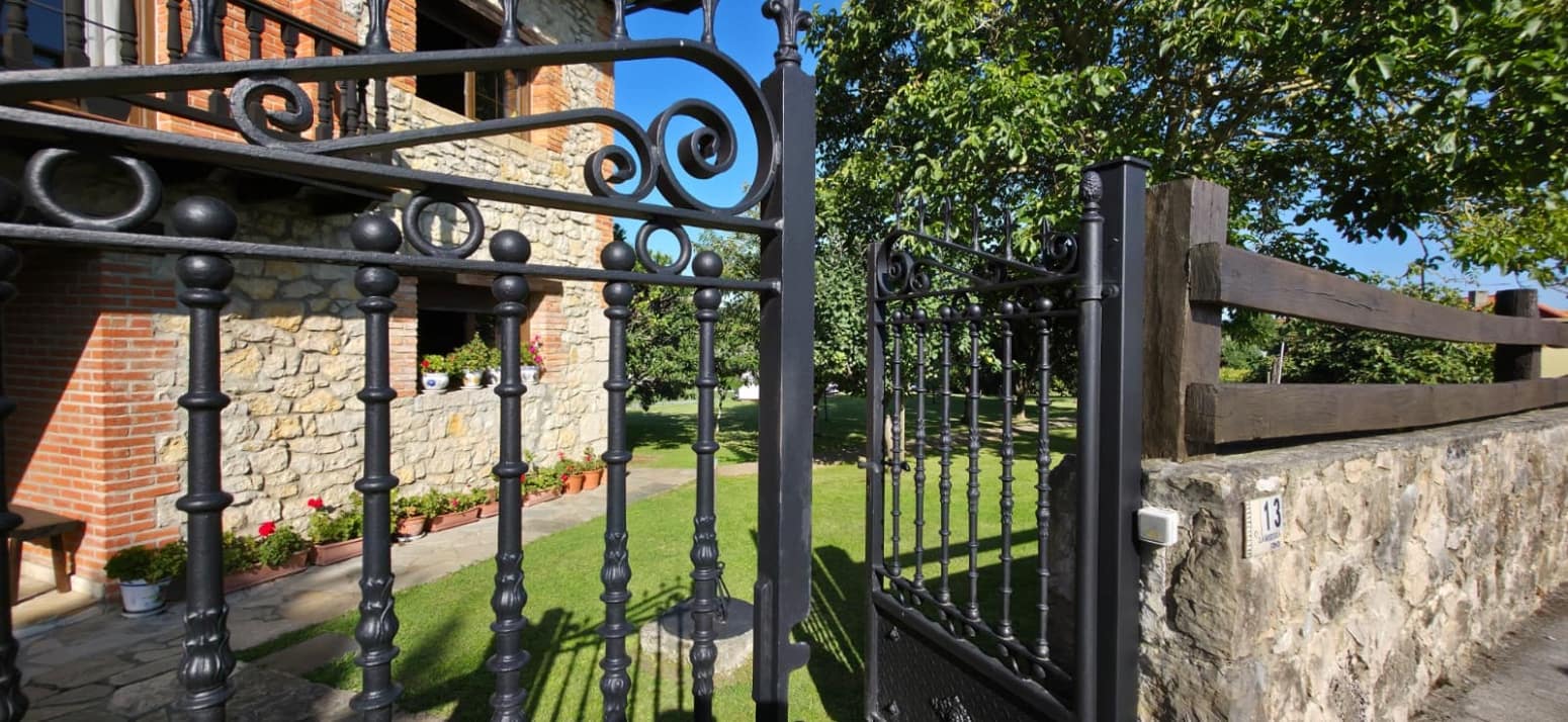 Chalet de 8 habitaciones en Somo en venta - 1.200.000 € (Ref: 9226320)