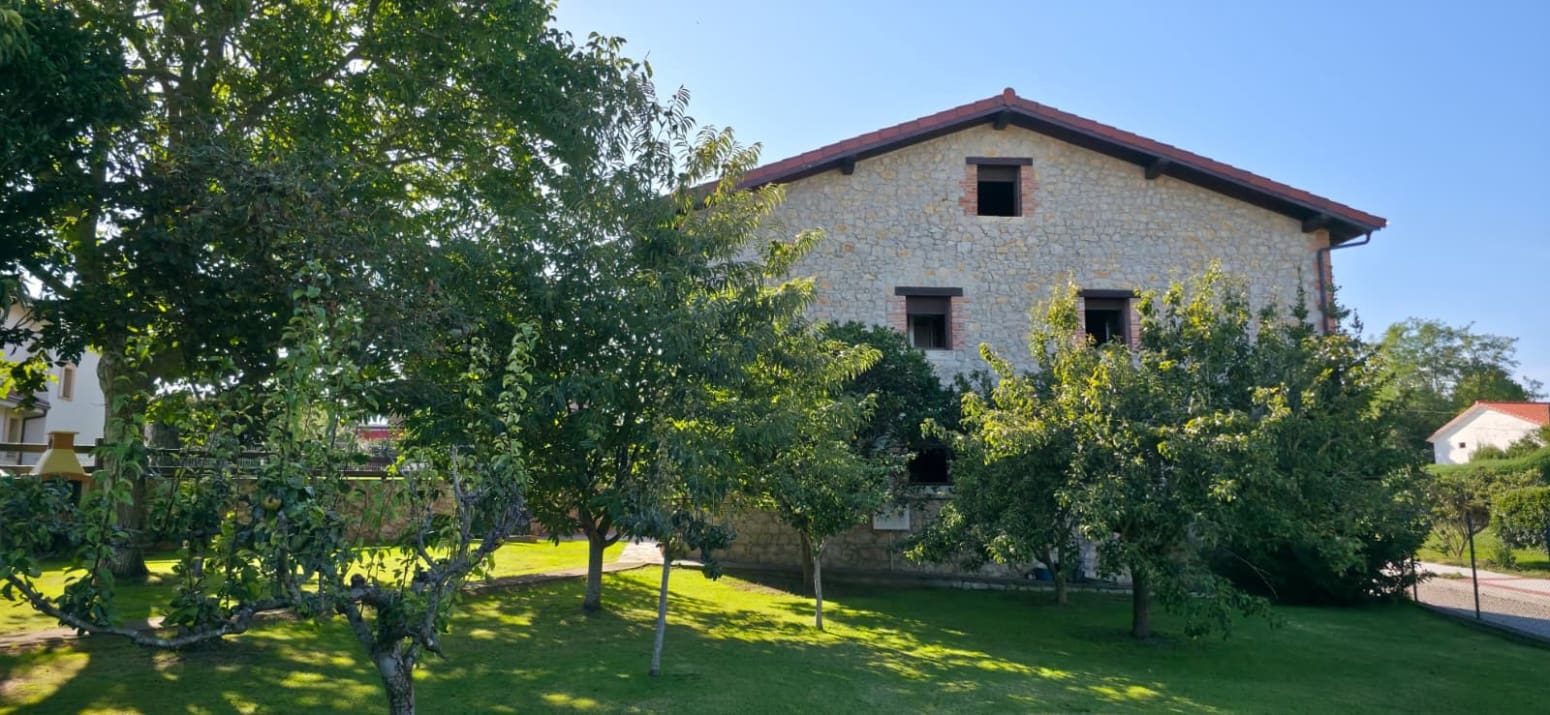 Chalet de 8 habitaciones en Somo en venta - 1.200.000 € (Ref: 9226320)