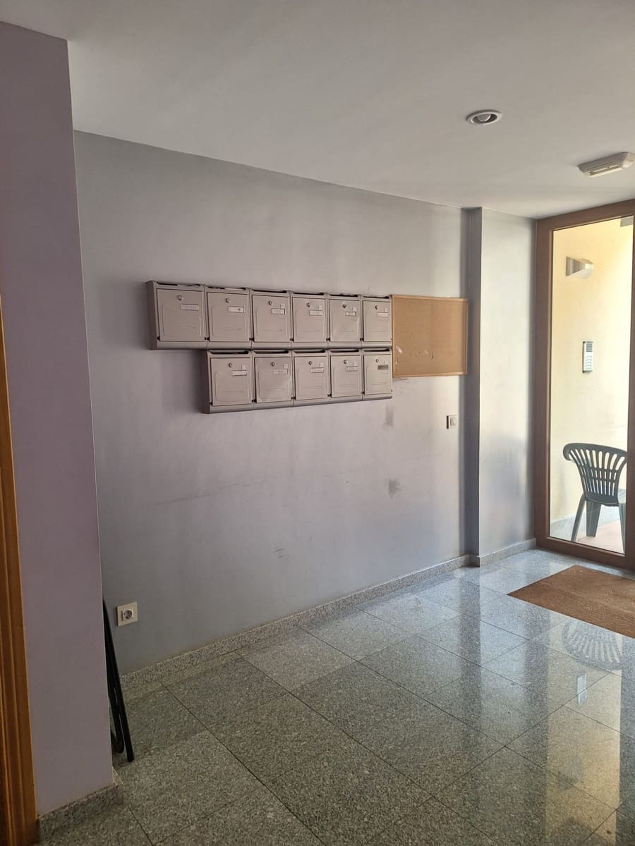 2 bedroom Flat for rent in Corvera de Toranzo with garage - € 600 (Ref: 9254792)