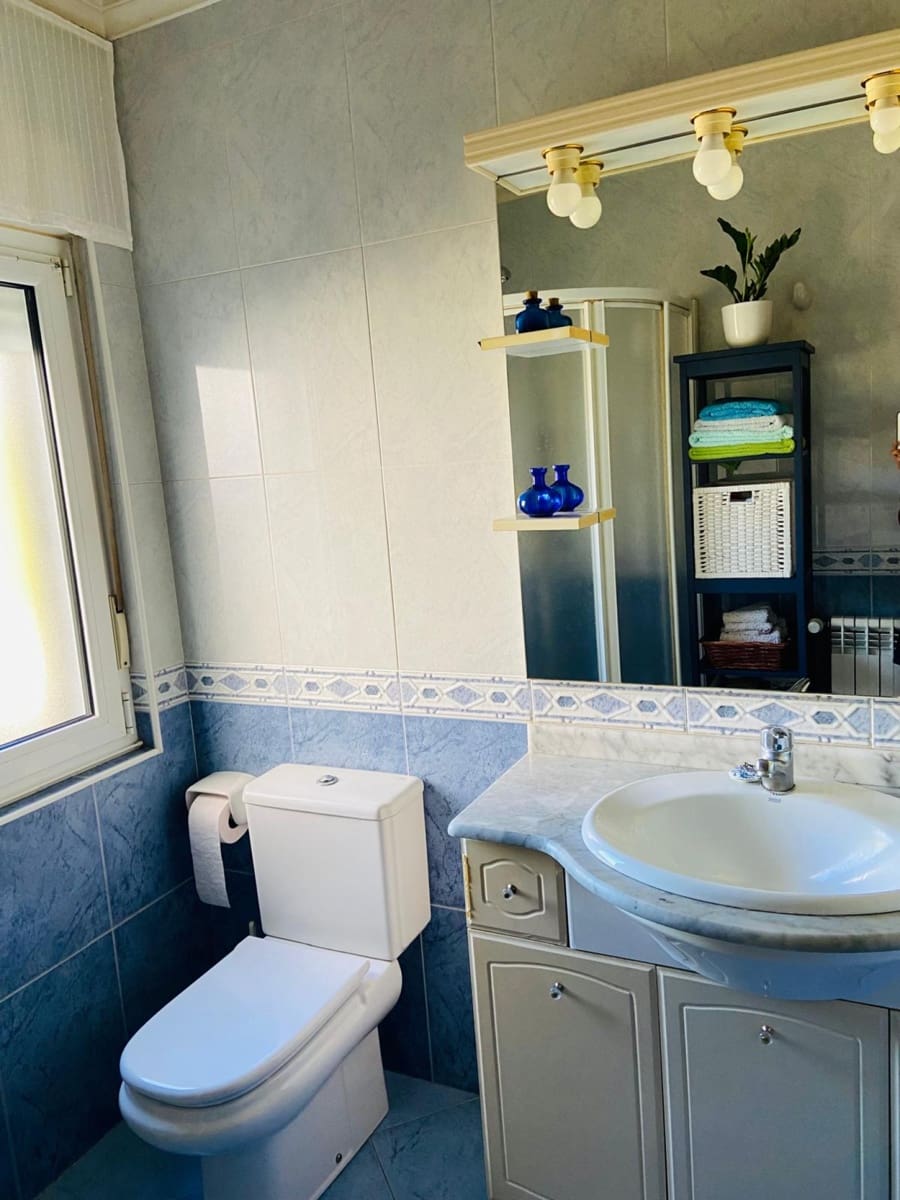 4 slaapkamer Villa te koop in Pielagos met garage - € 305.000 (Ref: 9312493)