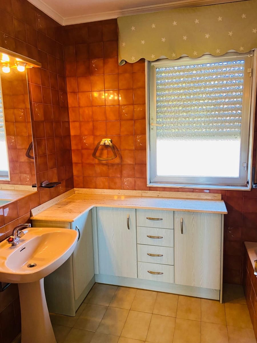 4 slaapkamer Villa te koop in Pielagos met garage - € 305.000 (Ref: 9312493)