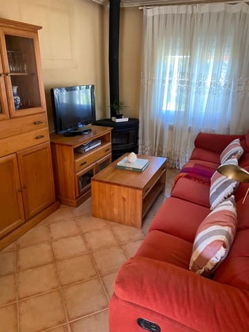 4 slaapkamer Villa te koop in Piélagos met garage - € 305.000 (Ref: 9312493)