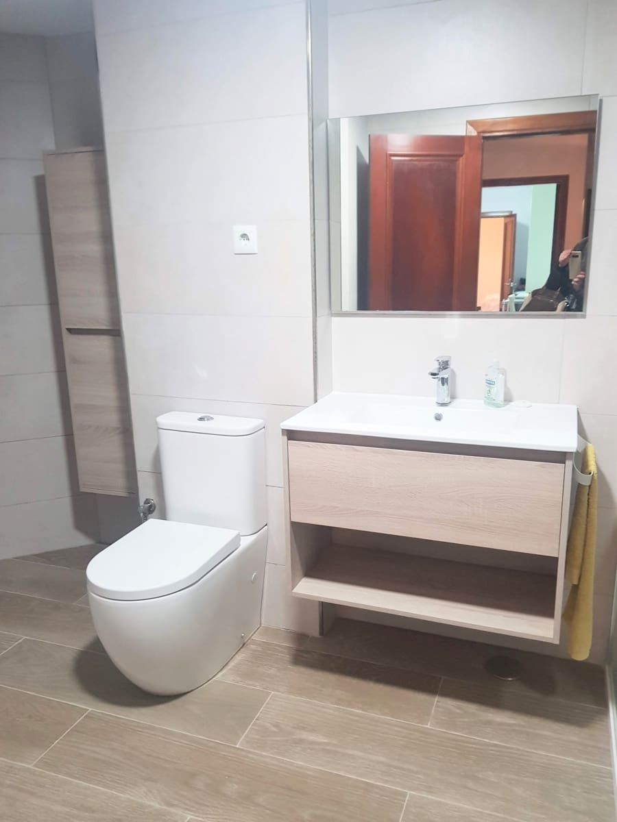 2 soveværelse Lejlighed til leje i Santander - € 900 (Ref: 9330256)