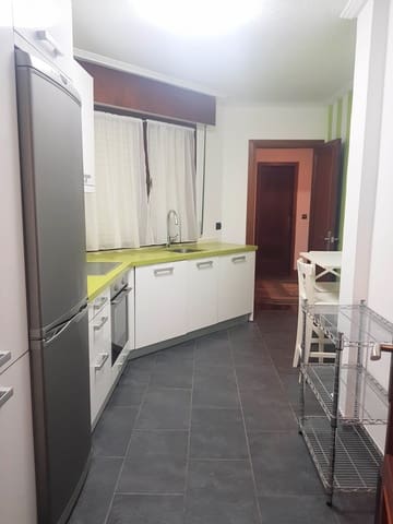 2 bedroom Flat for rent in Santander - € 900 (Ref: 9330256)