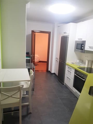 2 bedroom Flat for rent in Santander - € 900 (Ref: 9330256)