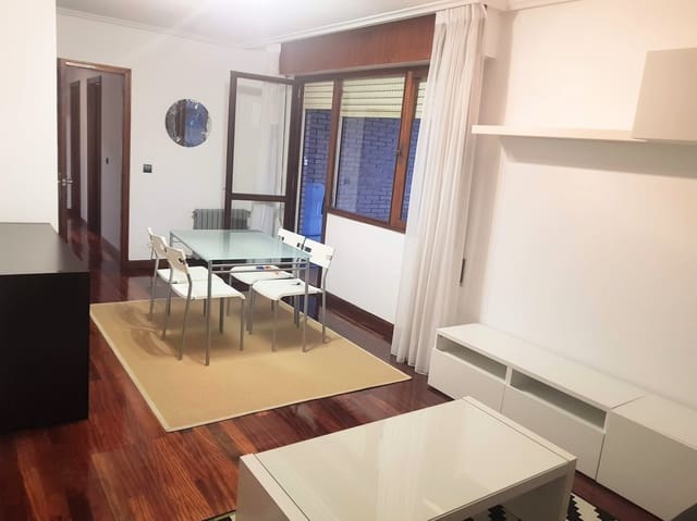 2 bedroom Flat for rent in Santander - € 900 (Ref: 9330256)