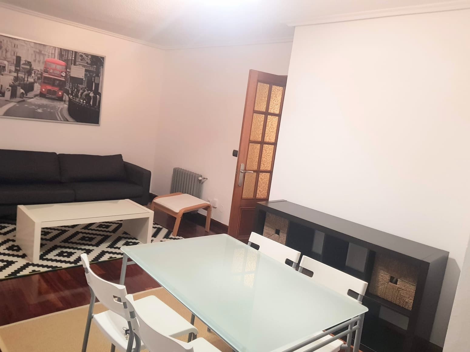 2 soveværelse Lejlighed til leje i Santander - € 900 (Ref: 9330256)