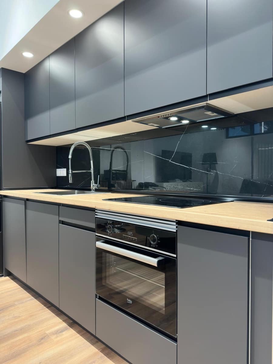 3 soveværelse Lejlighed til leje i Santander - € 1.300 (Ref: 9330257)