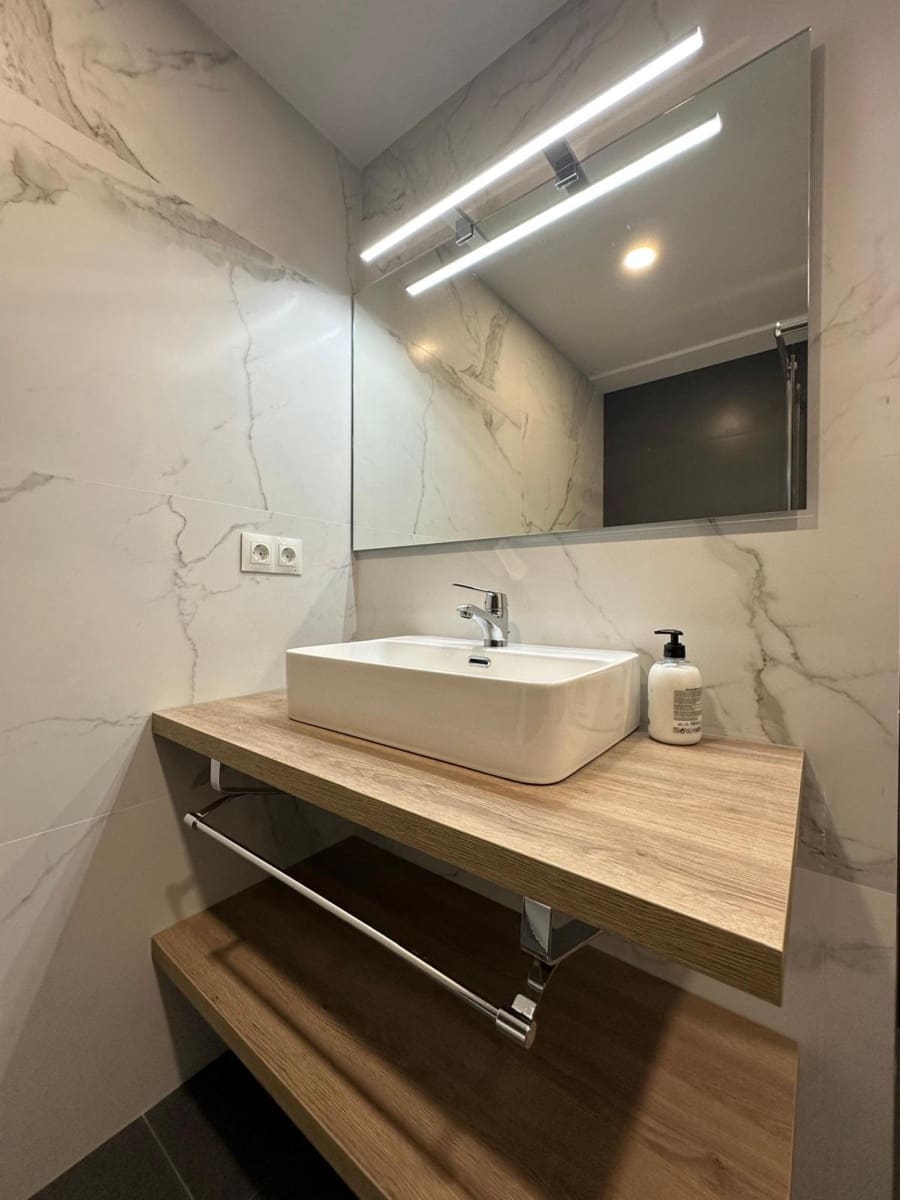 3 soveværelse Lejlighed til leje i Santander - € 1.300 (Ref: 9330257)