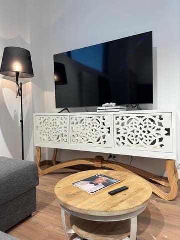 3 bedroom Flat for rent in Santander - € 1,300 (Ref: 9330257)