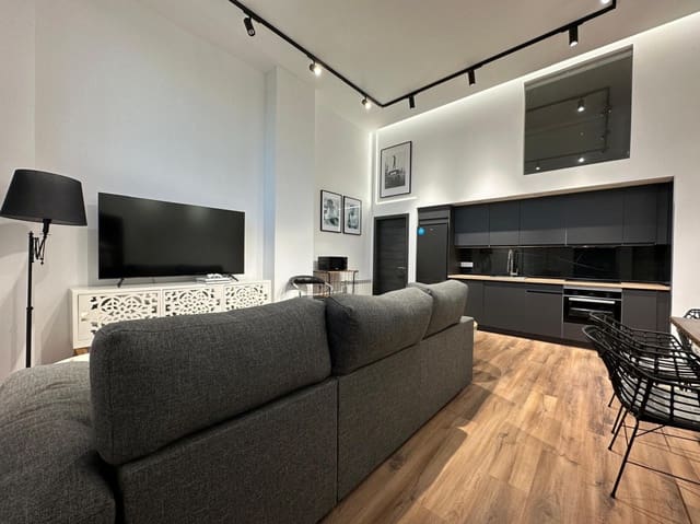 3 bedroom Flat for rent in Santander - € 1,300 (Ref: 9330257)