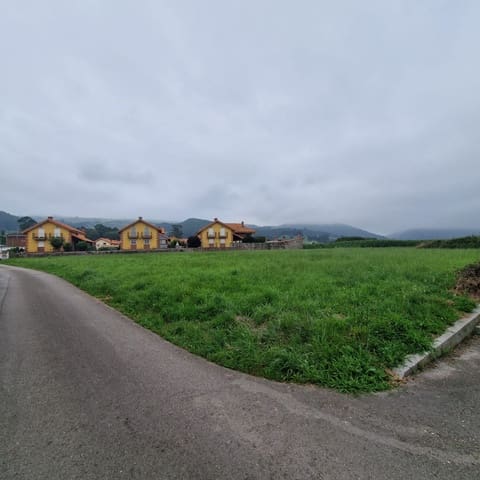 Bouwgrond te koop in Torrelavega - € 149.000 (Ref: 9330259)