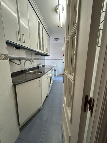 3 bedroom Flat for rent in Santander - € 850 (Ref: 9330260)