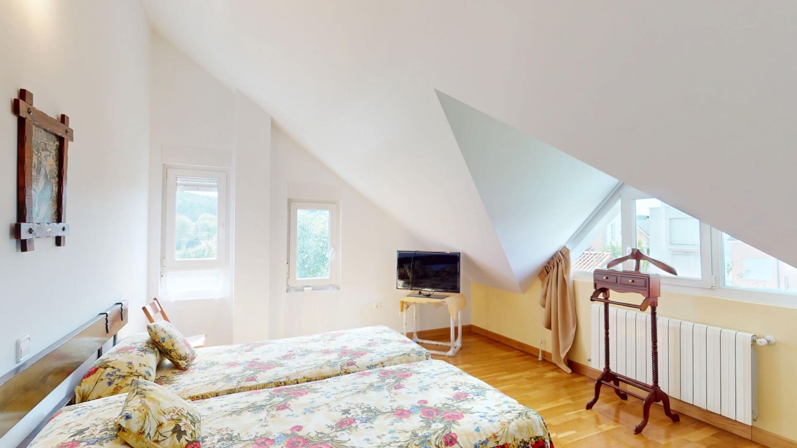 Chalet de 4 habitaciones en Parbayón en venta con garaje - 639.000 € (Ref: 9337688)