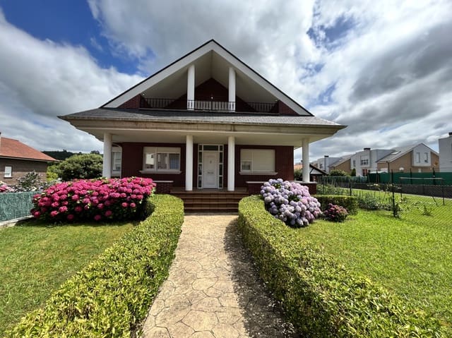 4 soveværelse Villa til salg i Parbayón, Piélagos med garage - € 639.000 (Ref: 9337688)